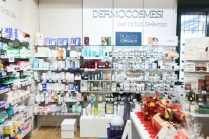 Interno della farmacia Cogliati Dott.ssa Angela